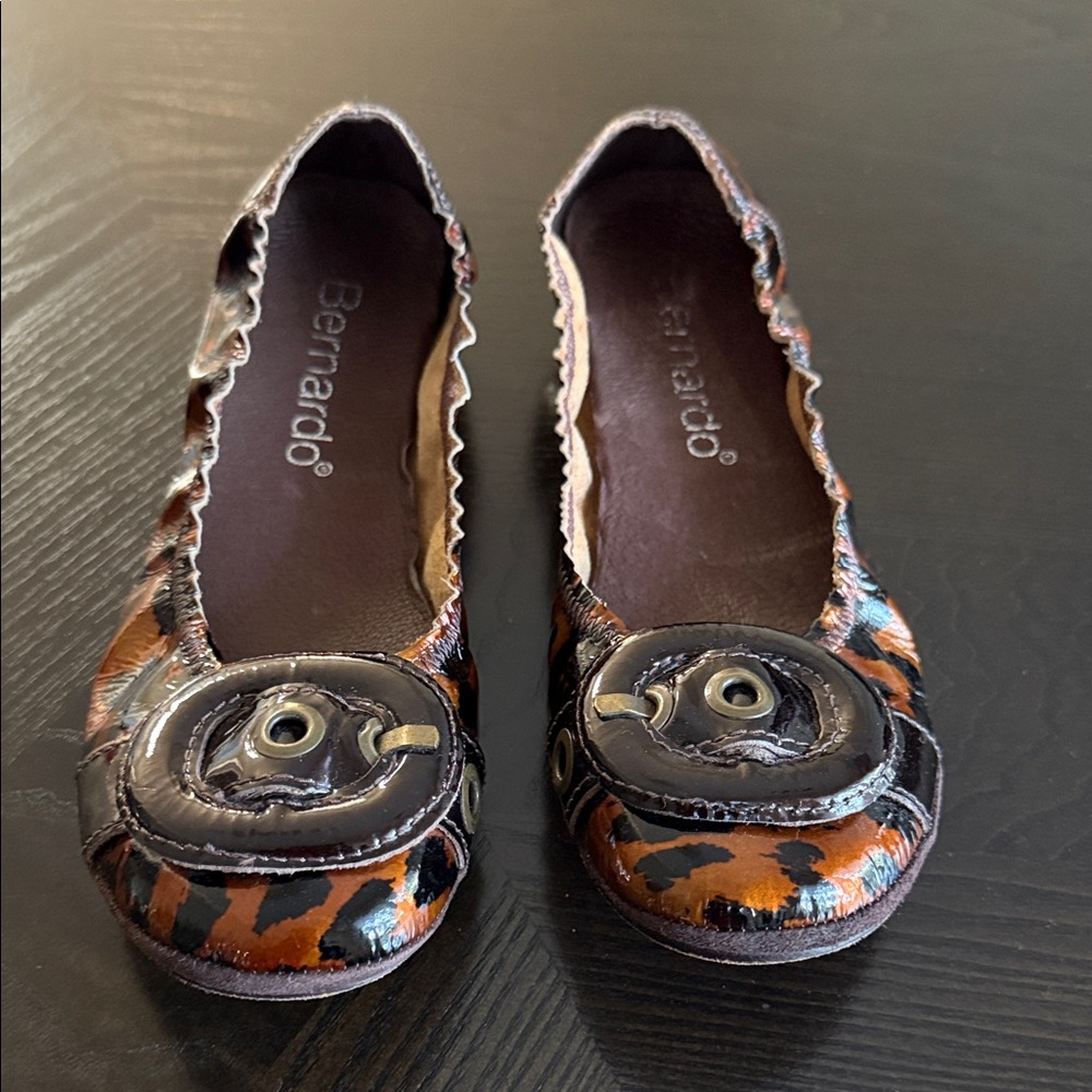 Bernardo Women's Animal Print Flats
